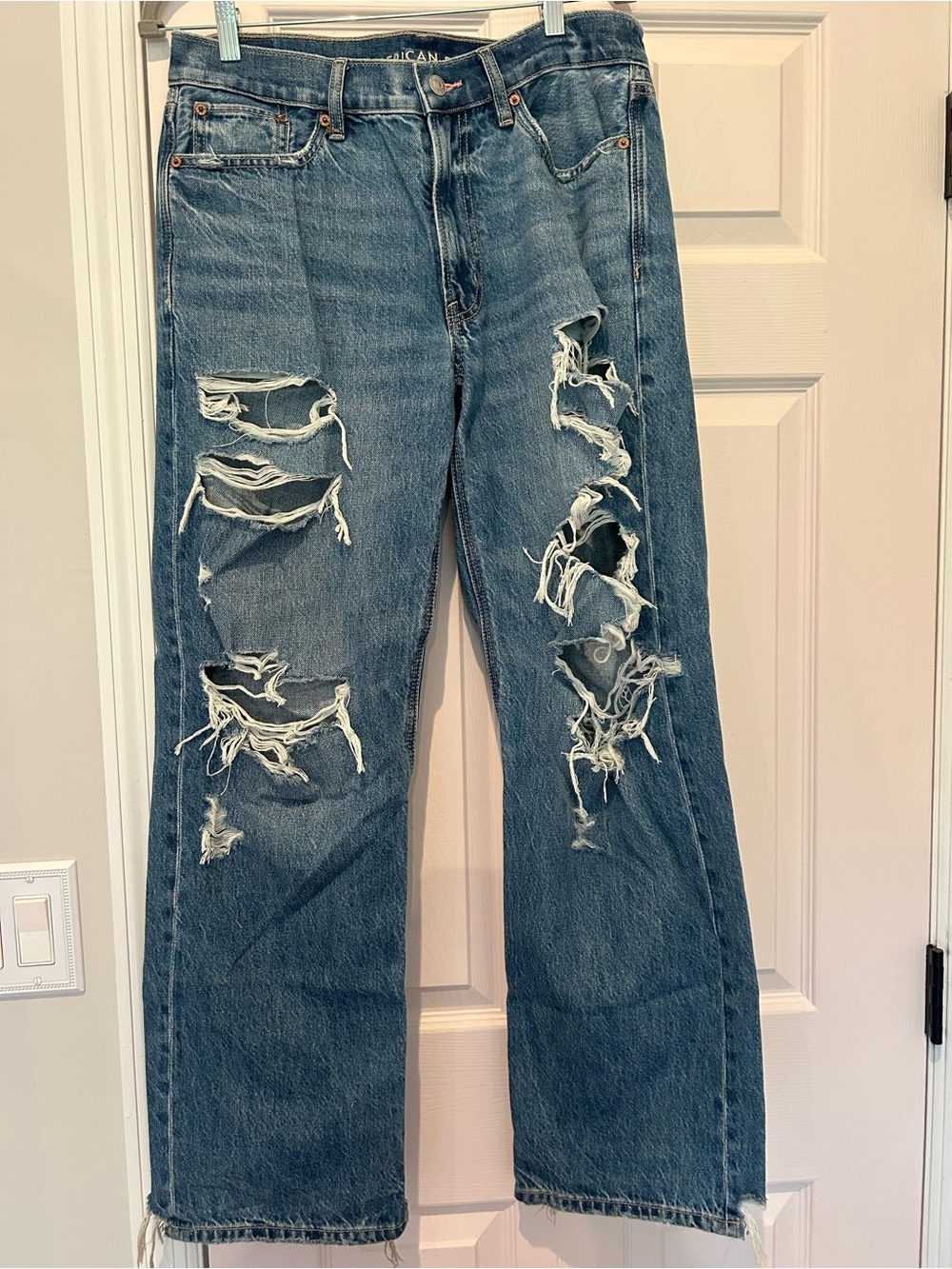 American Eagle Outfitters Distressed Blue Boyfriend Jeans
